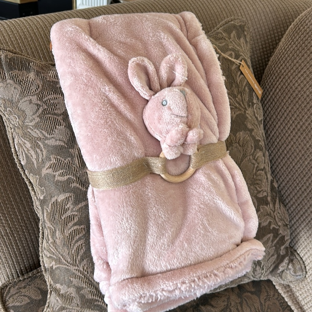 Cozy Pink Baby Blanket Set. With Bunny Rattle. NEW